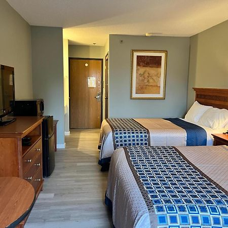 Royal Inn Suites Huntington ภายนอก รูปภาพ