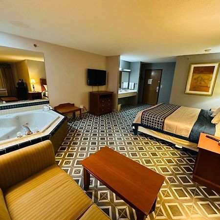 Royal Inn Suites Huntington ภายนอก รูปภาพ